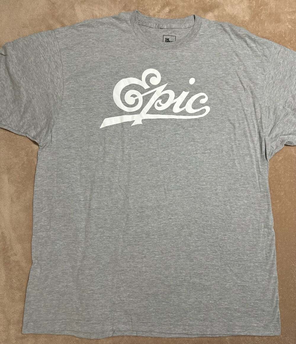 The Thread Shop Epic Records Logo Grey T-Shirt Size 2X